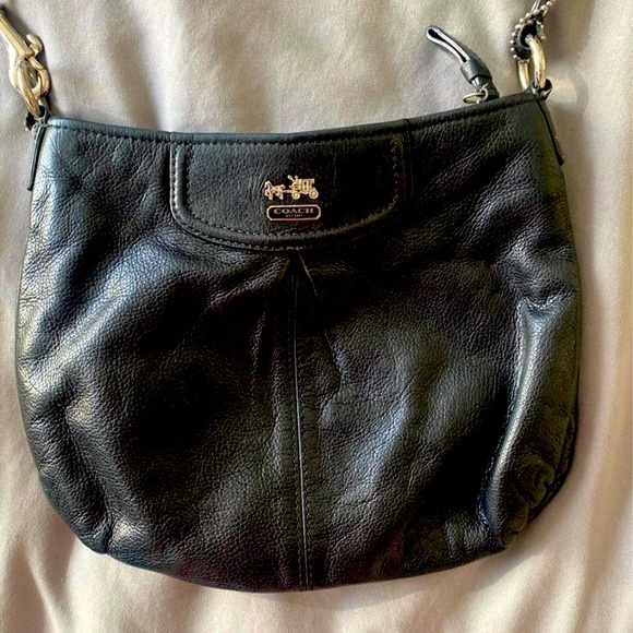 VINTAGE COACH CROSSBODY! - Picture 3 of 12